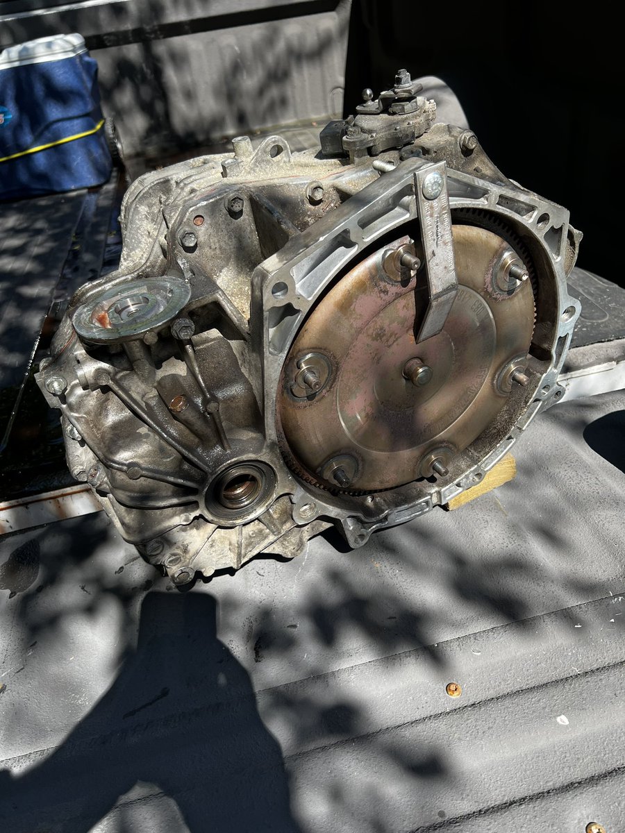 FoxSalt_'s tweet photo. Todays adventure !transmission rebuild anyone?
#VWrabbit
#09G https://t.co/aJIcEtvVsB