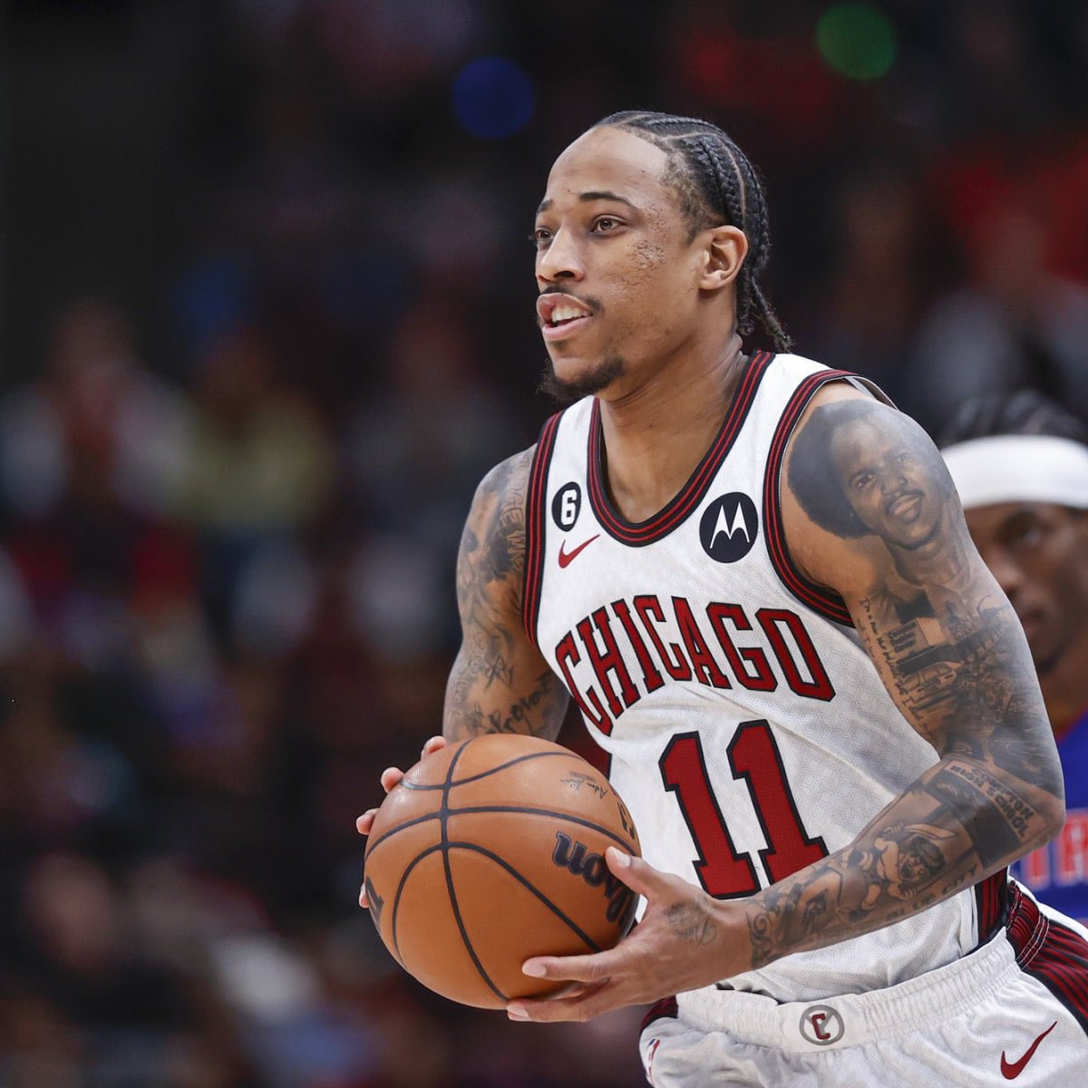 TheDunkCentral's tweet photo. DeMar DeRozan responds to critics questioning his limited 3-point attempts

“I don’t have to do nothing. Thirty-(eight) people scored more points than me in NBA history.” 🔥

(Via @TheAthletic ) https://t.co/FqpKhYqfif
