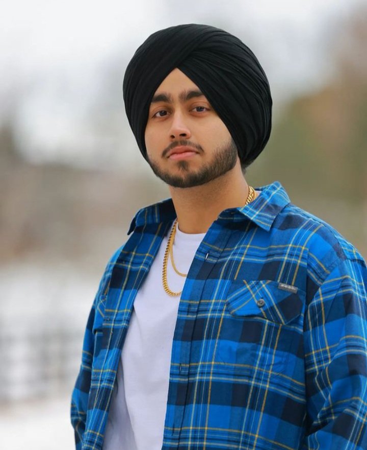 Navbhamra6862's tweet photo. AH JEDE SHUBH NU KHALISTANI DSS RHE AA PEHLA EH DSSO OHNE KHALISTAN DI MANG KITI KADO AA?? 

BANDA APNI MEHNAT NAAL AAGE AYAA HAI TE FALTU COMMENT KARNE SOKHE AA..

THONU KOI GHRE PAANI NI PUCHDA TE OHDE GHARDE PROUD KARDE AA OHDE TE

#Shubh #wesupportshubh https://t.co/vGhA2FnG4L