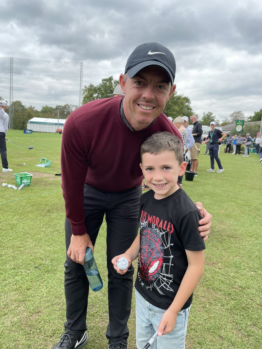 CJSaunders90's tweet image. A day Freddie will never forget at the BMW pro-am 😎 @TaylorMadeTour @BMWPGA @GarethBale11 @BenFoster @McIlroyRory #Golf #BMW #wentworth #TaylorMade