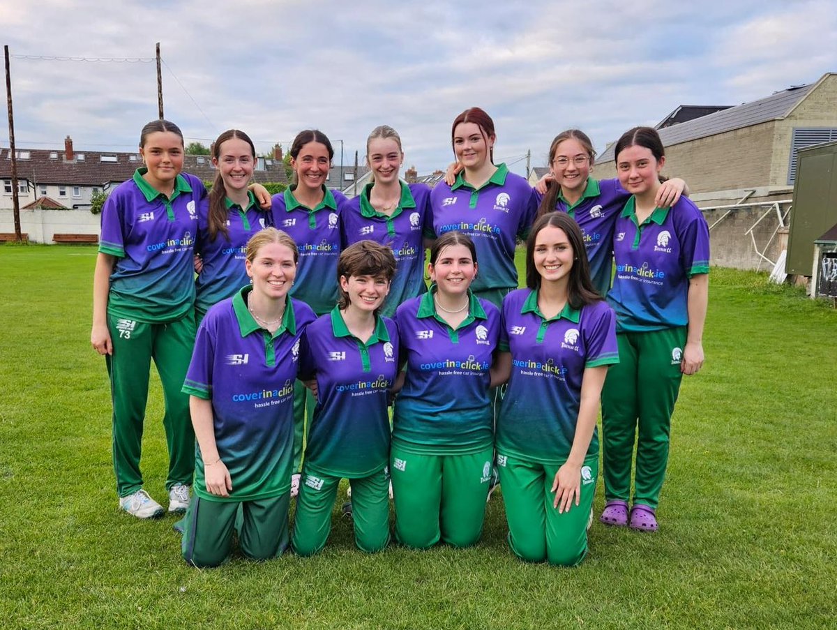 Following a nervy wait on other results and a final table update, we are delighted to say that the Women's 1stXl are promoted to Division 2 following an excellent season! Fantastic achievement by the players and coaches involved. The whole club is so proud 💜💚