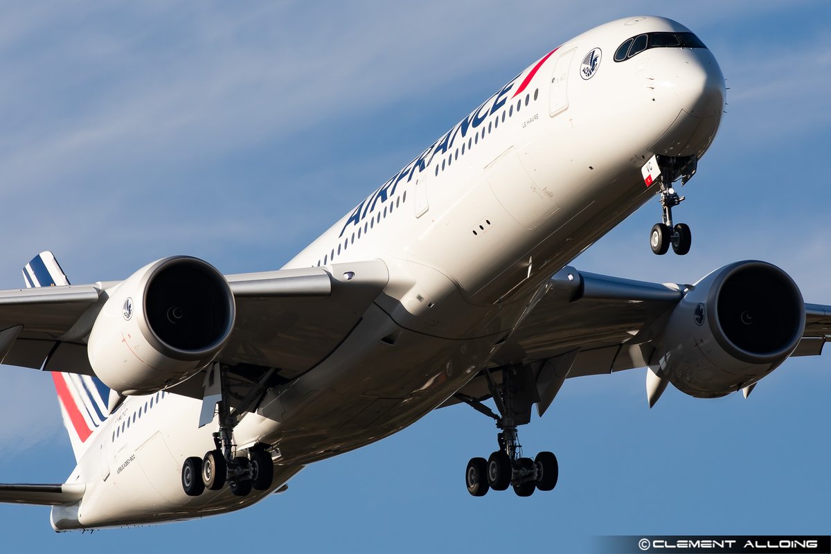 CAlloing's tweet photo. #Lehavre back to her first flight !! 23th @Airbus #A350 for #AirFrance #FHUVC this afternoon ! Replay on @RadarBoxCom #AIB01FD https://t.co/7MBgIAoxkA