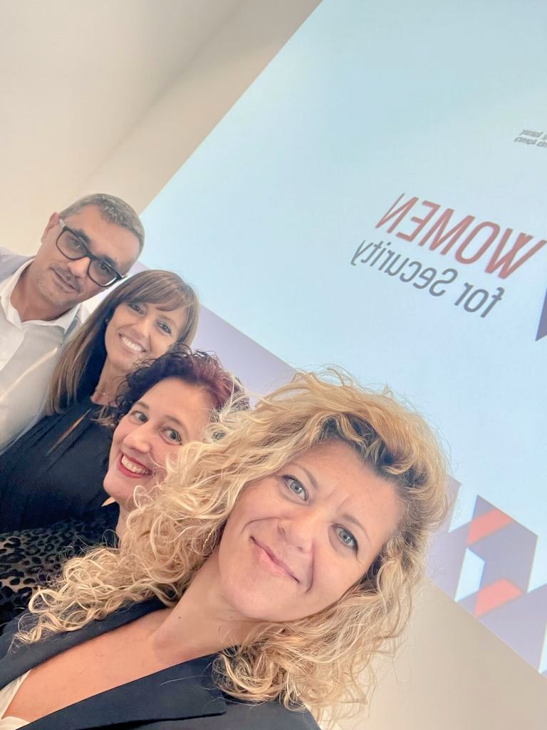 Pomeriggio di #formazione <a href="/WomenForSec/">WomenForSecurity</a> da archiviare in #solocosebelle
