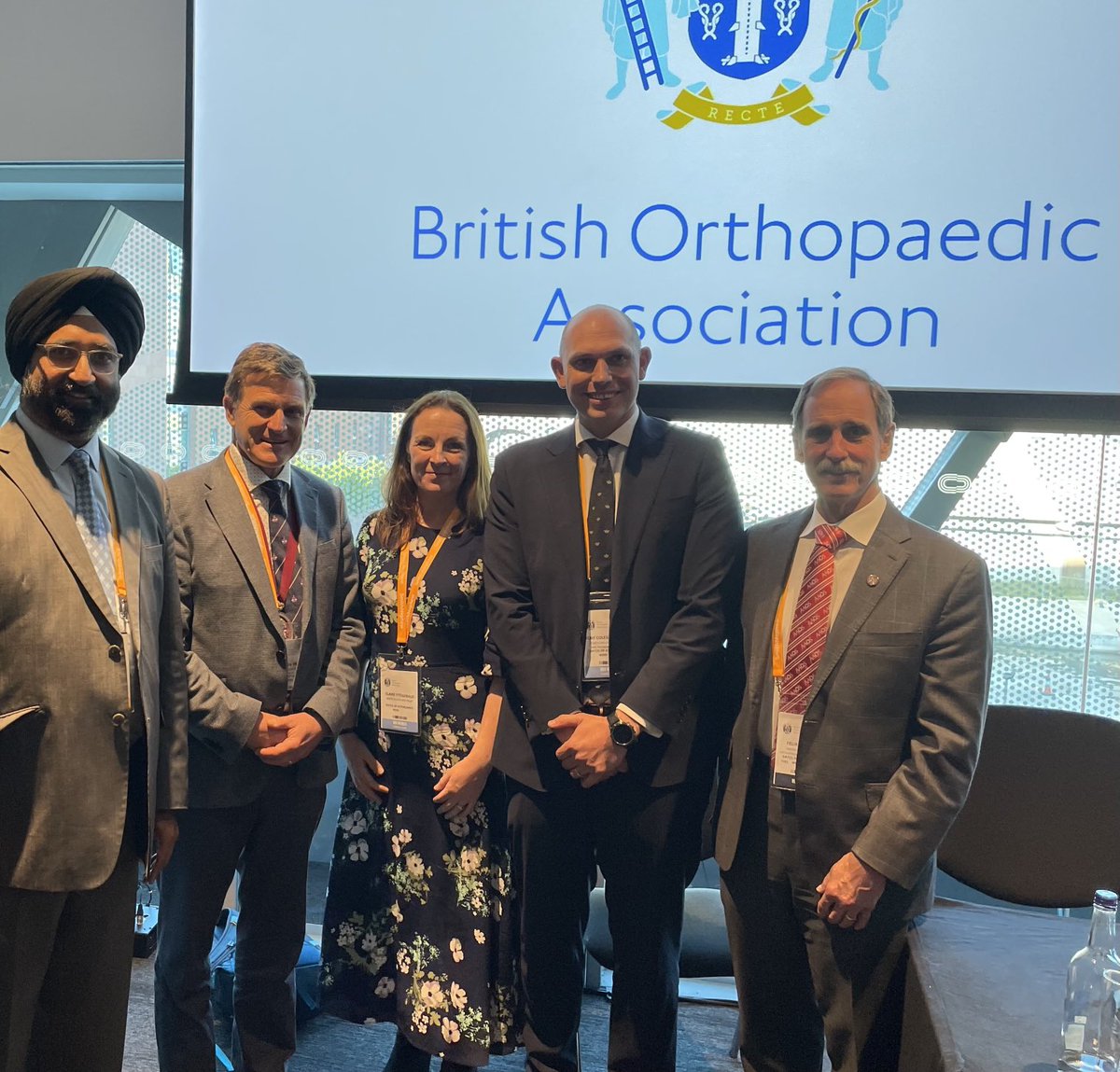 Thanks to all our speakers ⁦<a href="/bessconference/">British Elbow & Shoulder Society</a>⁩ session ⁦<a href="/BritOrthopaedic/">BOA</a>⁩. Basil Vrettos and Buddy Savoie thanks for spending the time you were inspirational. Clare Fitzgerald and Harvinder Singh great talks on MTC experience. Toby Colegate-Stone thanks for organising.