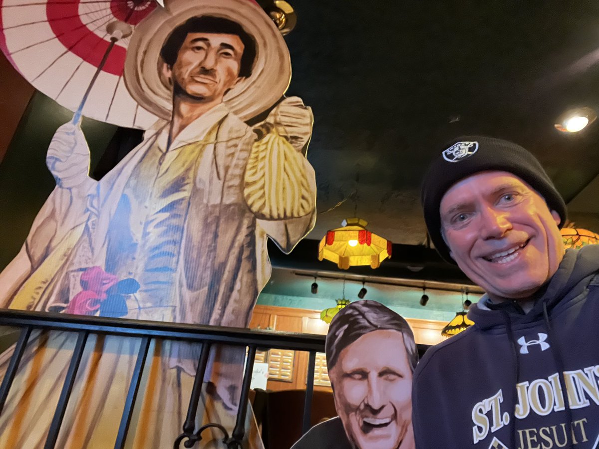 LiveaMemory's tweet photo. A1: The Most “Unique Eats” In My Toledo, #Ohio Hometown is #TonyPackos!😀
Yes - The Same Tony Packo’s that Klinger Always Talked About On M*A*S*H!🌭
It’s a Delicious #Memory Every Time You Visit!👍
#smalltowntourismchat #travel #SeenInOH #food #foodie https://t.co/XAWIbtGmXR