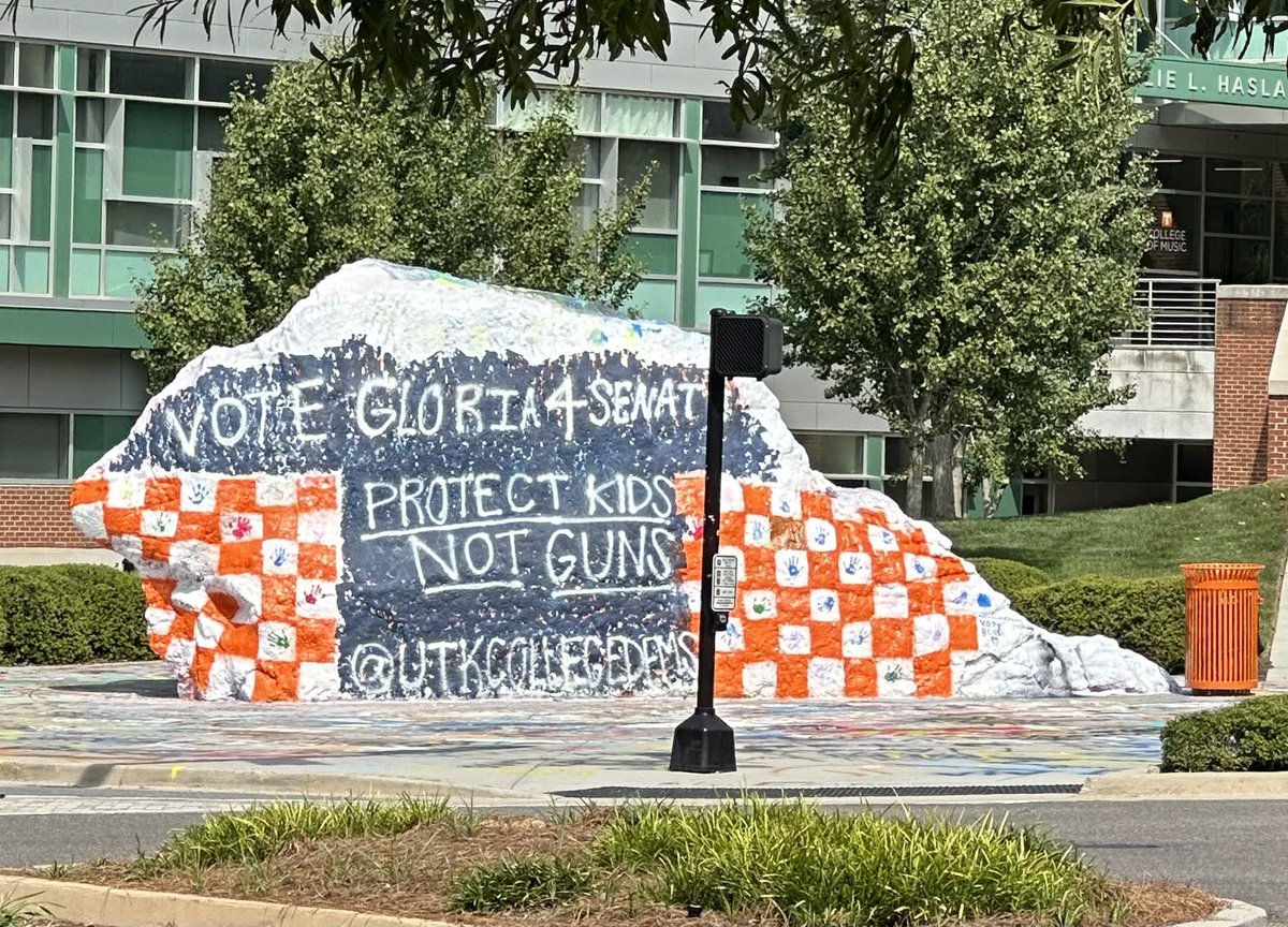 It was cool when a friend told me about this happening today. The @TheUTKRock is legend! #ItsAnHonor #vfl