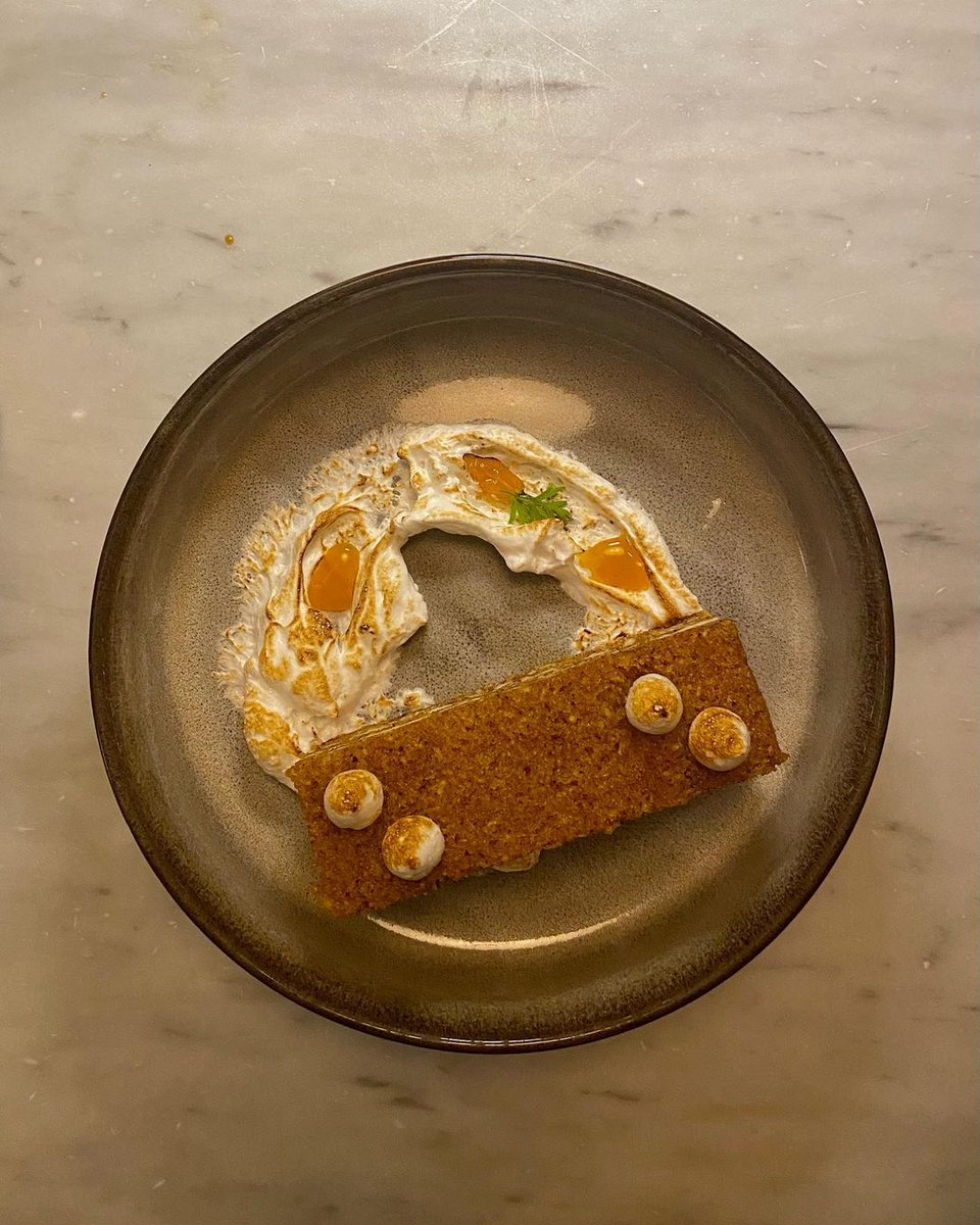 jwmarriotttampa's tweet photo. Plan your next night out with a reservation at @driftlighttampa and enjoy the best desserts in the area. 

Our famous carrot cake will not disappoint!

pc: @partyxtwo #JWMarriottTampa #WaterStreet #WaterStreetTampa #TampaRestaurant #TampaBayFoodie #TampaDateNight https://t.co/4UTFo1JTLD