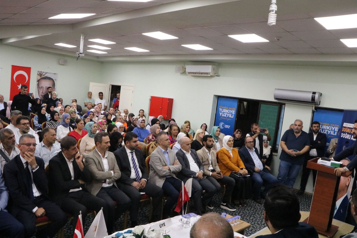 Kartal İlçe Danışma Meclisi'mizi MV'lerimiz <a href="/azmiekinci34/">AZMİ EKİNCİ</a>, ve <a href="/yahyacelik_/">YAHYA ÇELİK</a>, İl Bşk Yrd <a href="/GiyaseddinGergn/">Gıyaseddin Gergin</a>, İl YK üyeleri <a href="/Nurullahaktas__/">Nurullah AKTAŞ</a> ve <a href="/hhuseyineksi/">Hüseyin Ekşi</a>, İlçe Bşk <a href="/nimetgundogdu/">Nimet Gündoğdu 🇹🇷</a> ve Kartal teşkilatımız ile gerçekleştirdik. 
"Hedef Yeniden İstanbul! "
<a href="/osmannnurika/">Osman Nuri Kabaktepe</a>
<a href="/akpartiistanbul/">AK Parti İstanbul</a>