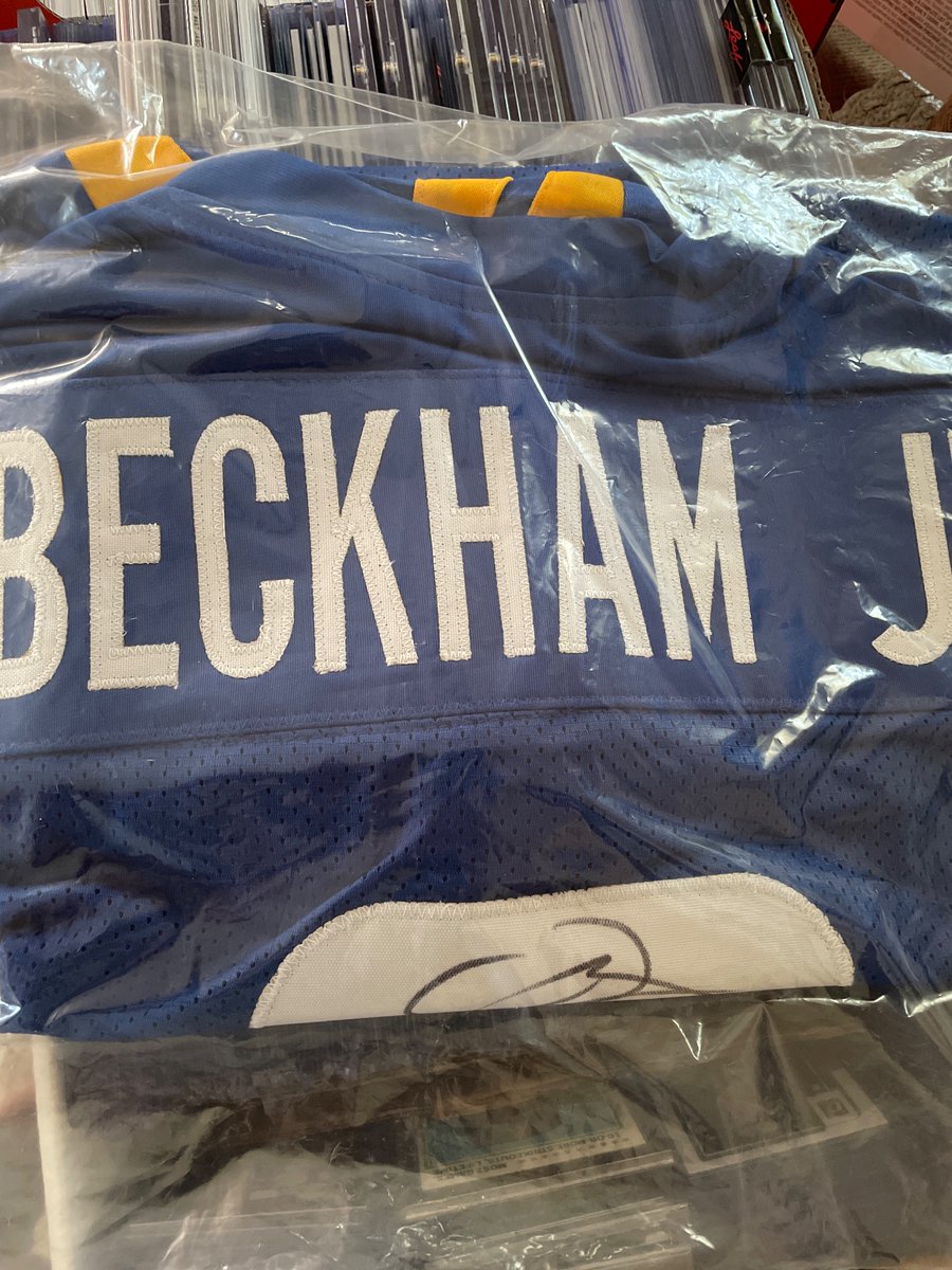 DEVON_ADAMO's tweet photo. @cardboardbst Selling entire collection. 7k OBO. RPAs, Numbered, case hits, psa&amp; bgs slabs, tons of mlb/nfl/nba autos plus obj(rams) Beckett certified auto jersey and Amari cooper(browns) Beckett certified auto jersey. https://t.co/S5SG5f6UsB