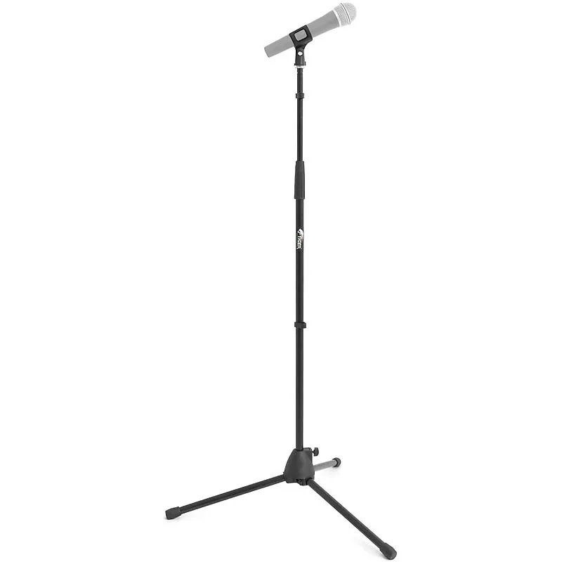 CringeAntis's tweet photo. the damn mic stand https://t.co/SoWpjHSueW
