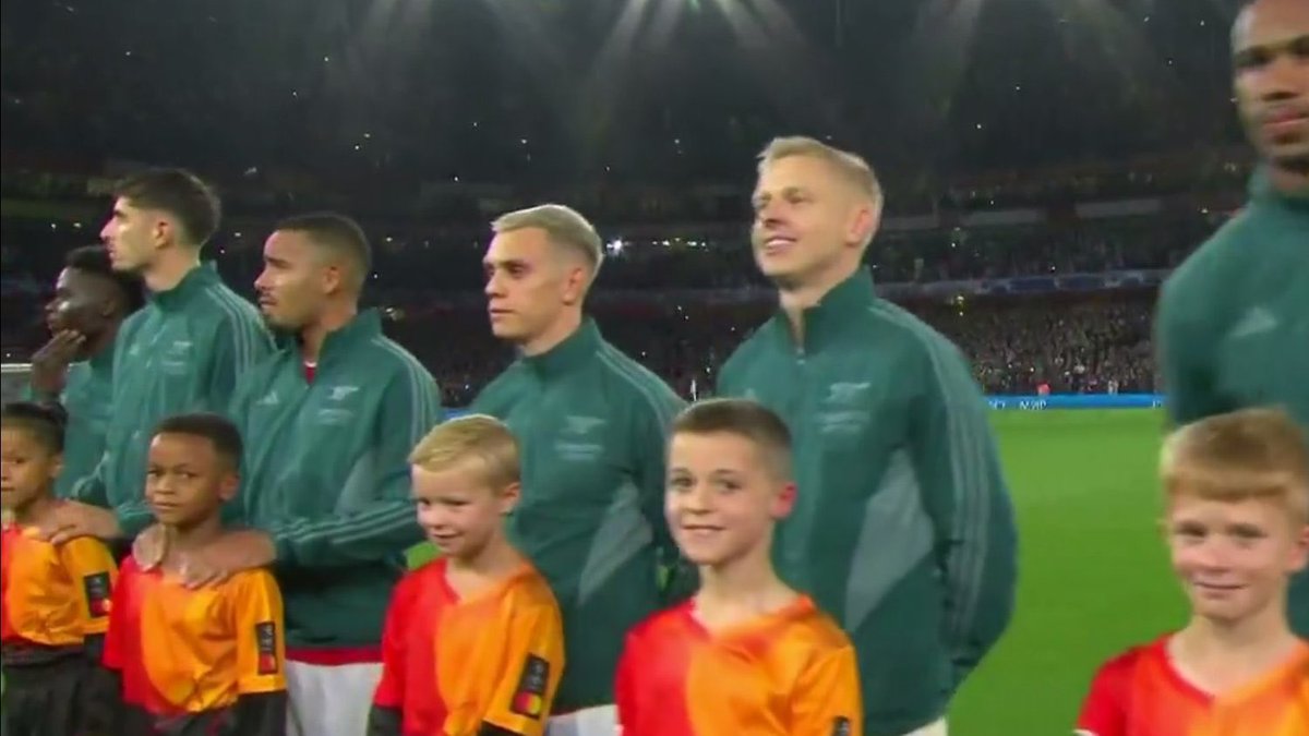 afcstuff's tweet photo. Boyhood Arsenal fan Oleksandr Zinchenko relishing the Champions League anthem before kick-off. ❤️ https://t.co/JdkUnrfo1v