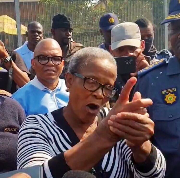 mpumie562's tweet photo. Yey kwavele kwaba yi gagaga straight 4h10🫣🫣🙆🏾‍♀️🙆🏾‍♀️🙆🏾‍♀️🤔🤔🥵🥵#UmkhokhaTheCurse https://t.co/NapfpVagcW