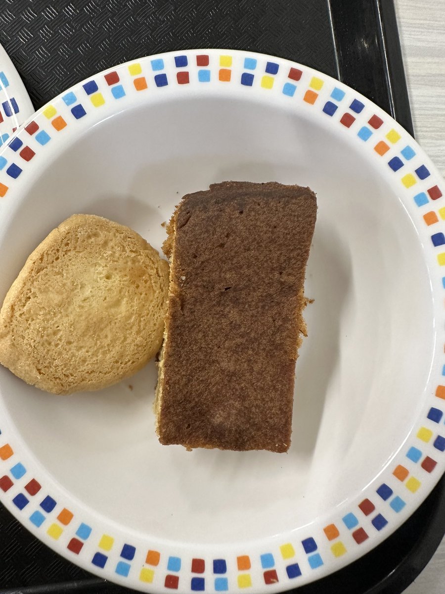 Thanks to <a href="/EarlhampsN22/">EarlhamprimaryschoolN22</a> and <a href="/lunchtimeco/">Lunchtime Company</a> for my (ahem, second) lunch today! Great to sample what my son has for lunch every day.