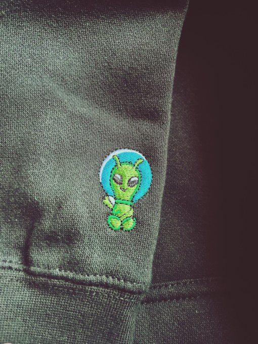 I made myself and co stars (if they want one) a hoodie 🥰 https://t.co/nhLYd4idRU