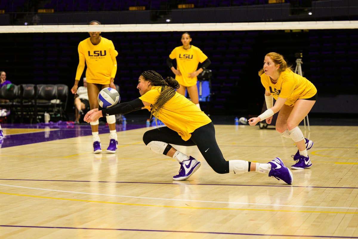 lsuvolleyball's tweet image. Dig In Wednesday 🍽️ 

#NowWeProwl | #GeauxTigers