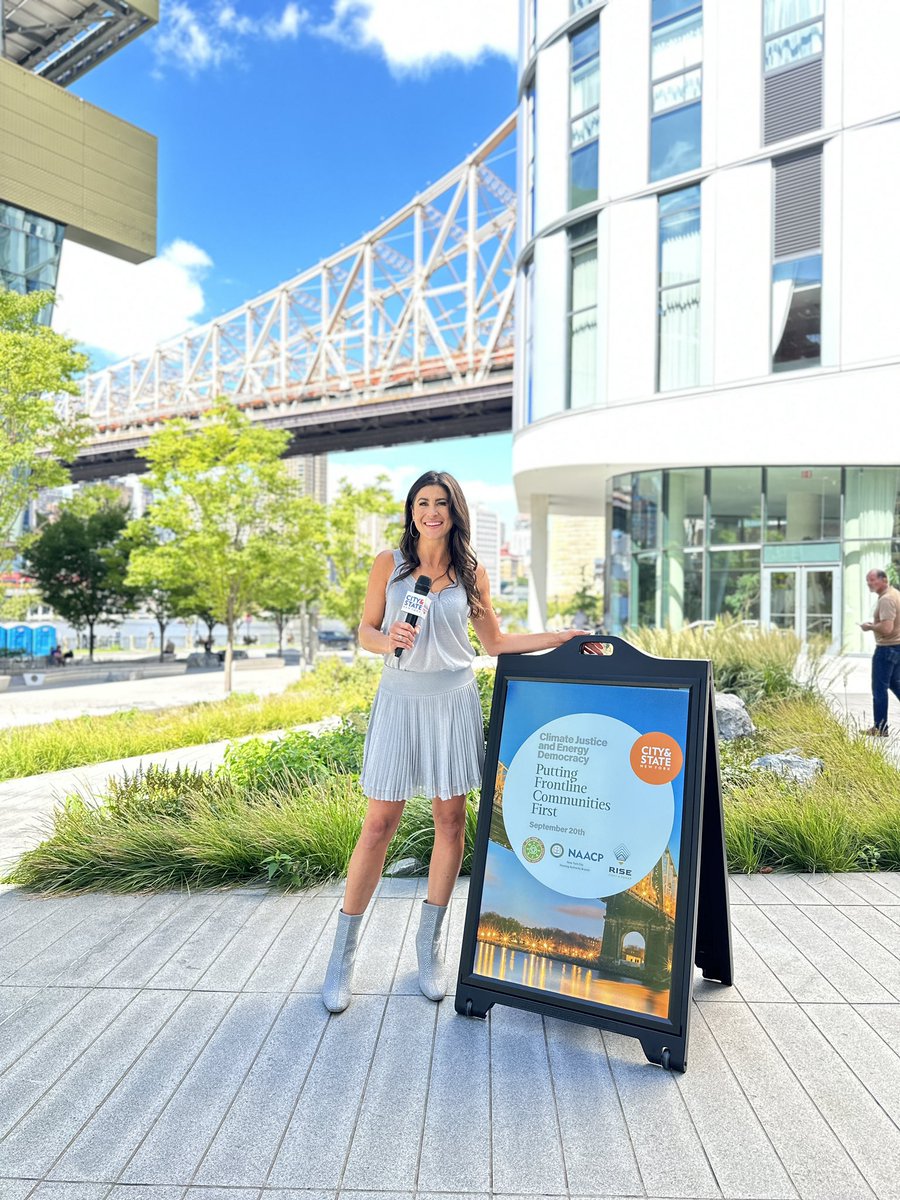 SkyeStats's tweet image. Poster girl for #ClimateWeek2023 

Emceeing todays @CityAndStateNY @CSNY_Events Climate Justice &amp;amp; Energy Democracy Summit with @RiseLight @naacpnycha @NYCEJAlliance
