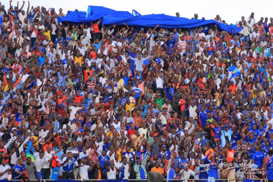 Radiotv10rwanda's tweet photo. Impuzamashyirahamwe y’Umupira w’Amaguru ku mugabane w’Afurika CAF yamenyesheje Al Hilal Benghazi izakina na Rayon Sports mu mukino w’ijonjora rya CAF Confederation Cup, ko uyu mukino ugomba kuba hari abafana muri Sitade.

Ni umukino uzaba tariki 24 Nzeri 2023, wagombaga gukinirwa muri Libya tariki ya 15 Nzeri 2023, ariko kuko iki Gihugu cyibasiwe n’ibiza, urasubikwa wimurirwa mu Rwanda.