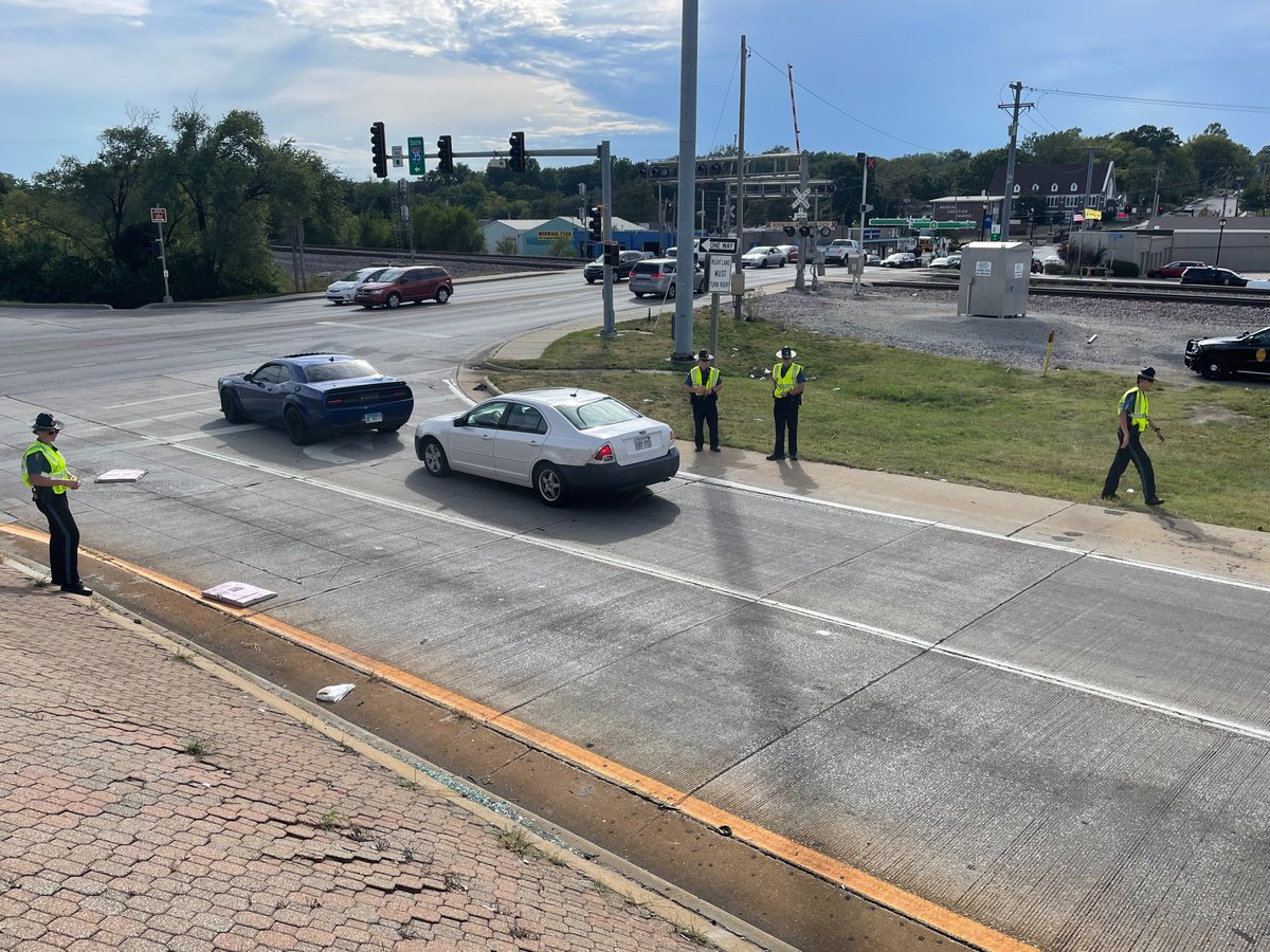 Troop A, Zone C conducted an Operation Lifesaver lane yesterday at a very busy set of tracks in the metro.

They reminded drivers during this #RailSafetyWeek to #STOPTrackTragedies.

#SeeTracksThinkTrain  
@olinational