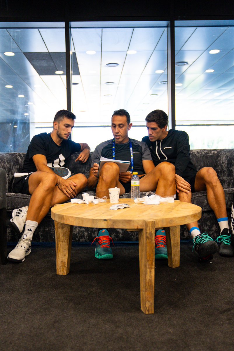 Ale Galán (@alegalan96) on Twitter photo Nosotros a seguir compitiendo🧠🔥
¡Gracias capitán <a href="/fernandopoggi/">Fernando Poggi</a> buen comienzo!
Vamos equipo! 💪🏻 Nosotros a seguir compitiendo🧠🔥
¡Gracias capitán <a href="/fernandopoggi/">Fernando Poggi</a> buen comienzo!
Vamos equipo! 💪🏻
