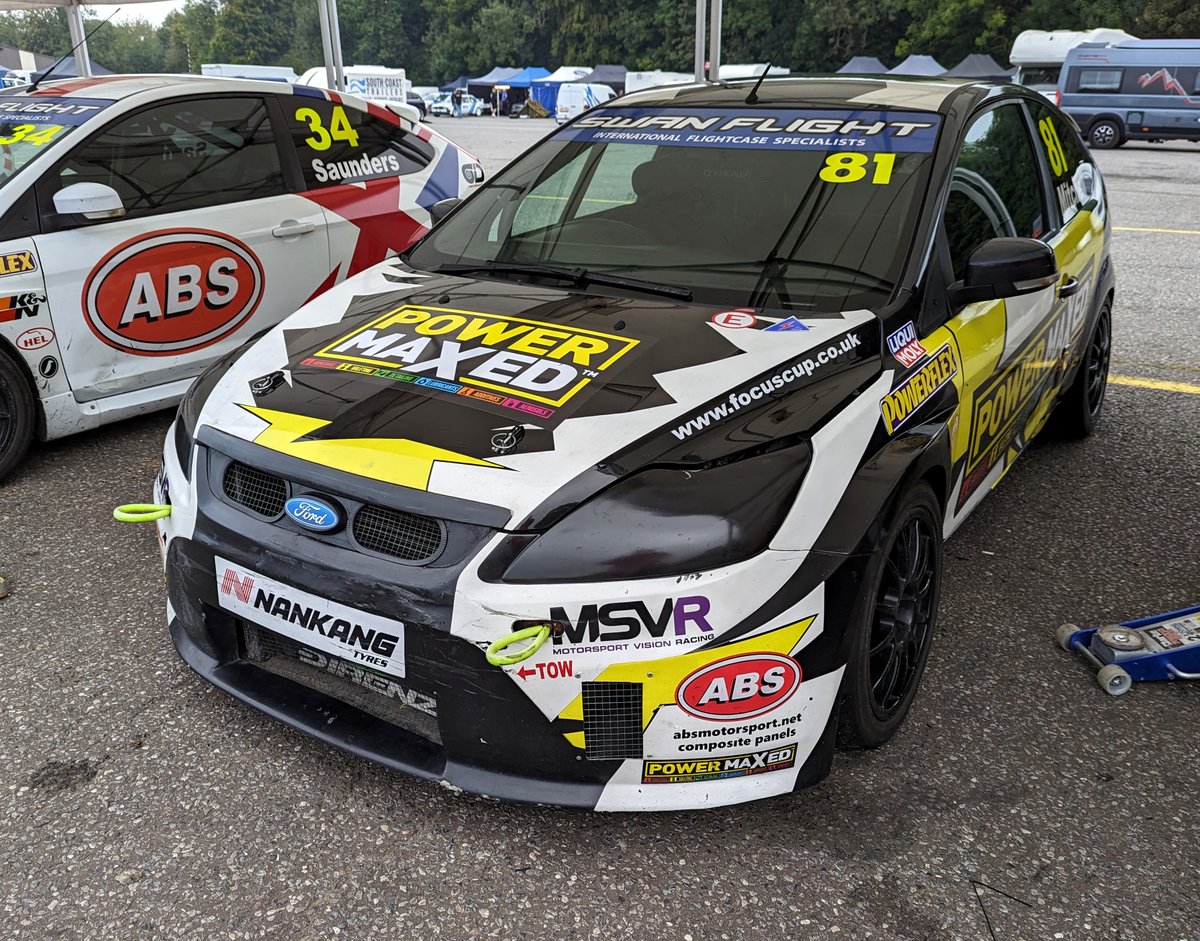TOGTanner's tweet photo. Last 4 pics for tonight, i will post more tomorrow 😀 for the #Ford #Focus fans some #FocusCup track cars. @MintexBrakesUK @LiquiMolyUSA @UKPMR @knfilters @MSVRacing #BrandsHatch #Motorsport #FordPowerLive https://t.co/AeIl3Y64fe