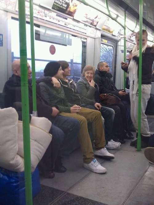 diazstark's tweet photo. before the world it got so serious, before the time it got away from us, i meet you at the favourite subway stop, we grab some food then meet the lads for one https://t.co/qMBblOXw7s