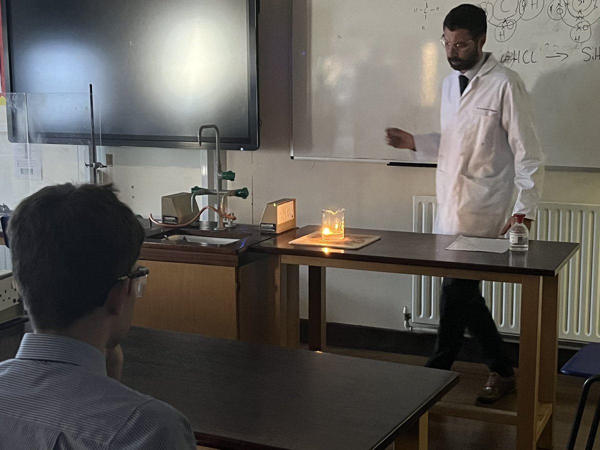 The Wizard is at it again. This time the #love of chemistry is explored with Silanes and their explosive properties with students in our #ashfordschool Chemistry Academy.
