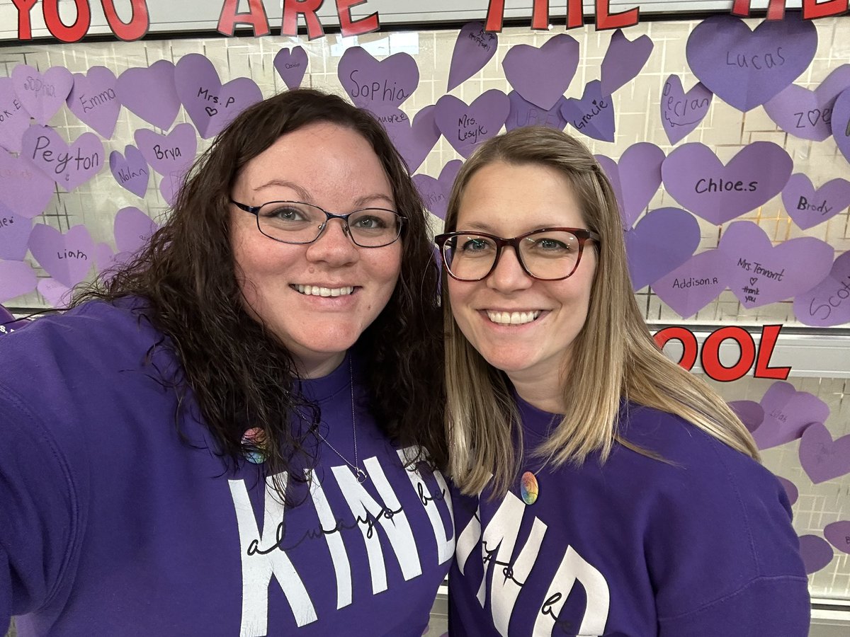 Wearing purple today &amp; showing all the love to our (&amp; ALL of Alberta’s) education support workers! They deserve to be paid fair wages that reflect their enormous contribution to kids’ learning! <a href="/IRIC_WC/">IRIC</a> 

alberta.cupe.ca/2023/09/01/pai… #ableg #abpoli #abed #paintABpurple