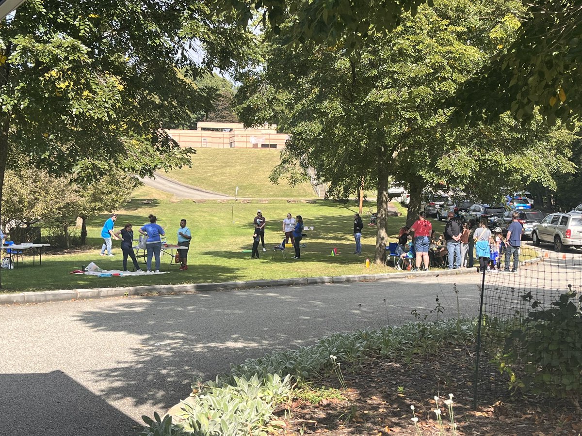 STEMnaut's tweet image. It’s a beautiful day for our @CommCharterAcad BTS bash in Allegheny County at Riverview park. #TechWorksatCCA is looking forward to seeing our #CCA families today!