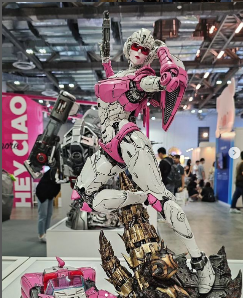 GokinMr's tweet photo. [Mostre e Eventi] POP TOY SHOW Singapore 2023: Tutte le novità TF di XM Studios https://t.co/xConi8C5mm #XMStudios #XMLife #Autobots #Decepticons #OptimusPrime #Megatron #Galvatron #Arcee #Prowl #statue #トランスフォーマー📷📷 #トランスフォーマーマスターピース #Transformers https://t.co/3AdD5epvXC