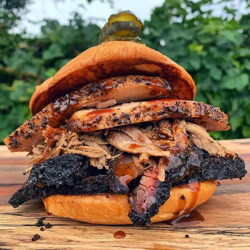 jakatak4's tweet photo. BBQing 10 pulled pork and three 15 lbs briskets for the men’s vision conference this weekend. 😳
Biggest cook I’ve ever done. #fillitupfriday #cornerstonenashville https://t.co/PfGe95enZQ