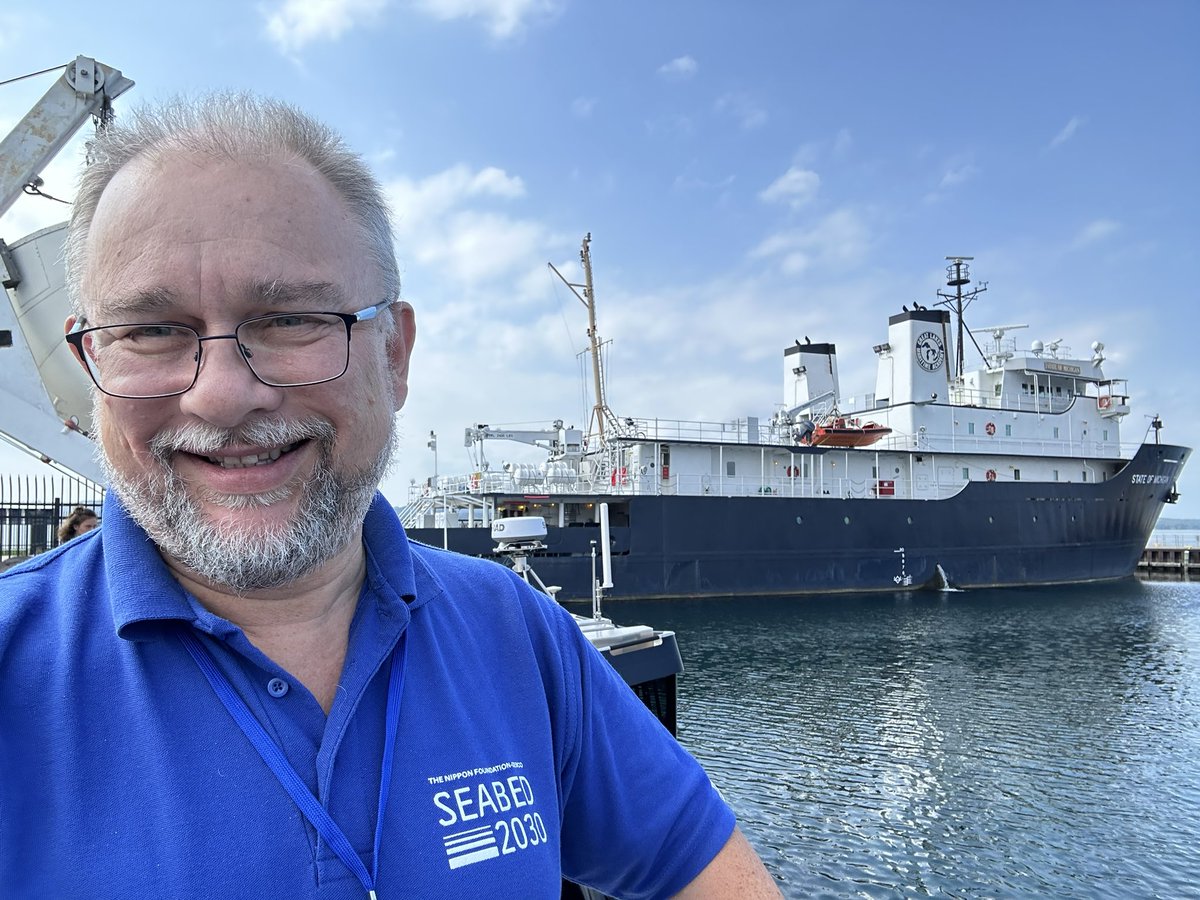 saltwatersteve's tweet image. Learning lots about how the Great Lakes are surveyed during my time at #Lakebed2030 representing @seabed2030 
#hydrospatial