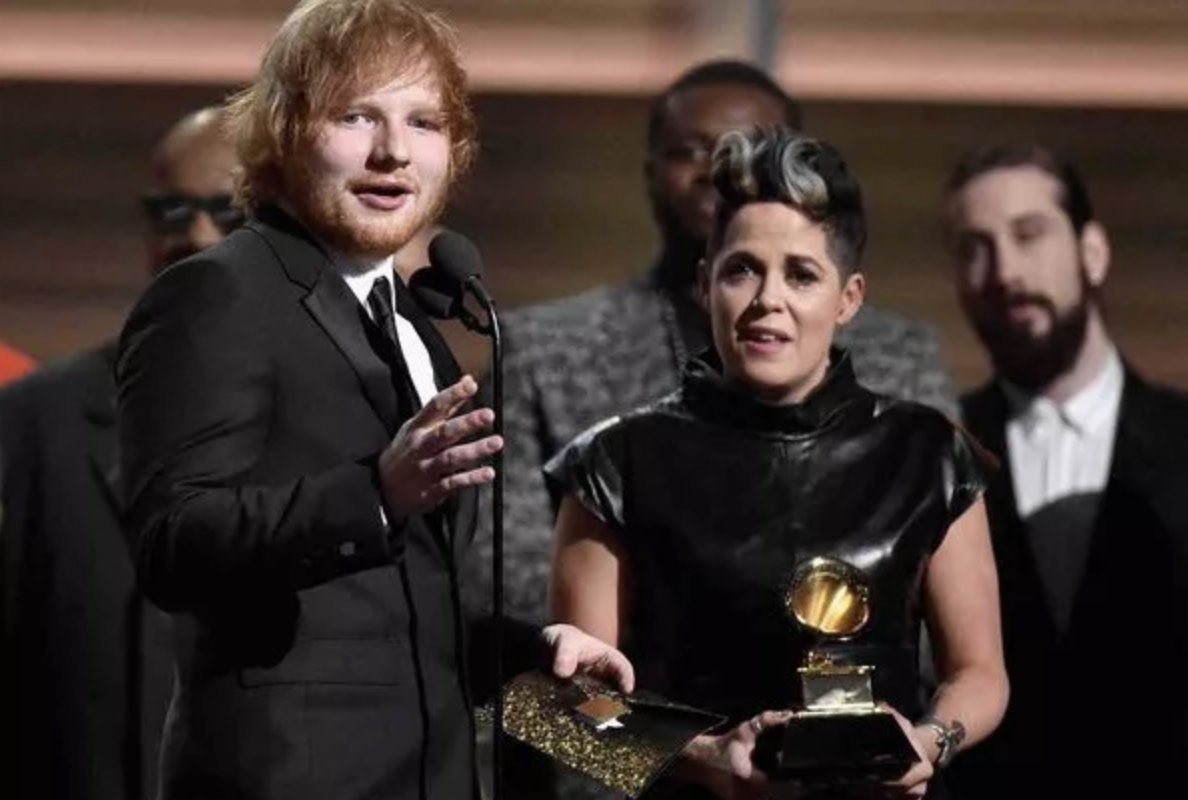 Ed Sheeran’s Hit Song Was Written To Help Pay A Childhood Friend's Mortgage
tinyurl.com/EdSheeranHelps