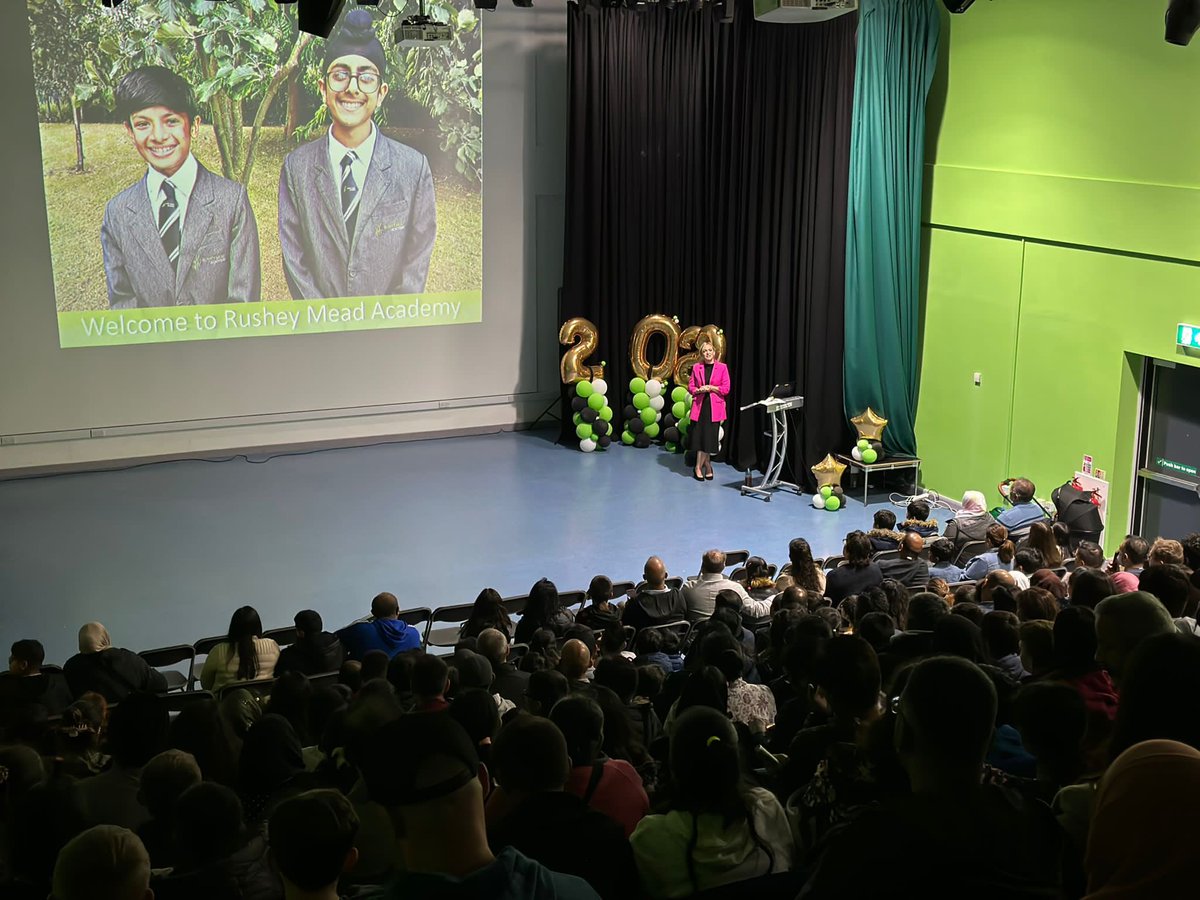 RusheyMeadAcad's tweet photo. Thank you to the hundreds of families who joined us at Open Evening. It was a pleasure and privilege to share our school &amp; tell you about the values &amp; culture that permeate all that we do. Thank you to our Student Ambassadors for role modelling our Rushey123 so well  @TMETrust https://t.co/LSgRBX1868
