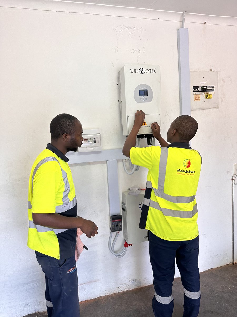 KhalangaElectrical tweet media