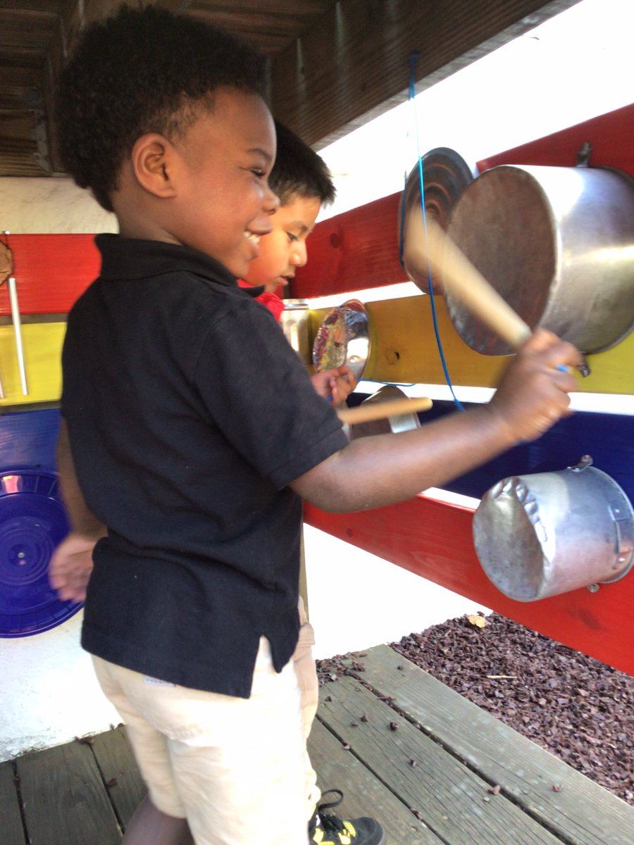 RBBPrekHackett's tweet photo. It’s a beautiful day in pre-k here at UMC @rbpsEAGLES @RedBankPreK https://t.co/654YMiTXhv