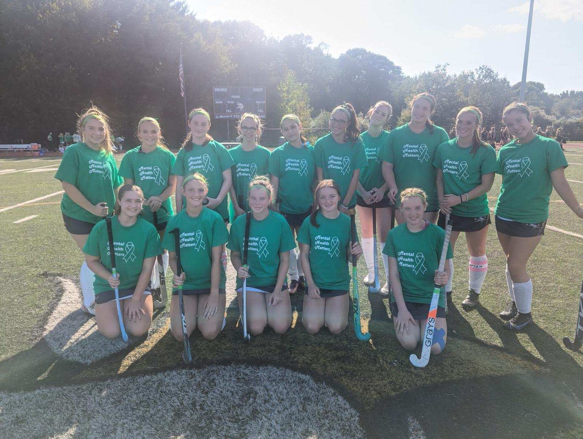 EBathletics's tweet photo. Field Hockey supporting their green for Mental Health Awareness Week!! https://t.co/jfyoVb8nFr