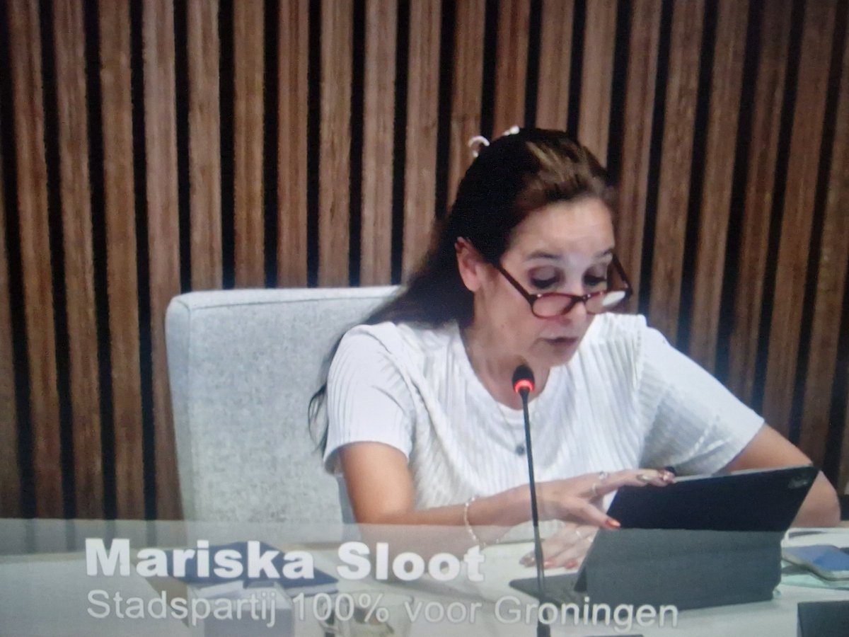 chrisgarrit's tweet photo. Mariska @mariskasloot heeft een weer goede woordvoering.
In dat stuk gebied bij Backbone veel verschillende soorten woningen en liever geen betaald parkeren. #backbone050 https://t.co/CkjtkYANPs