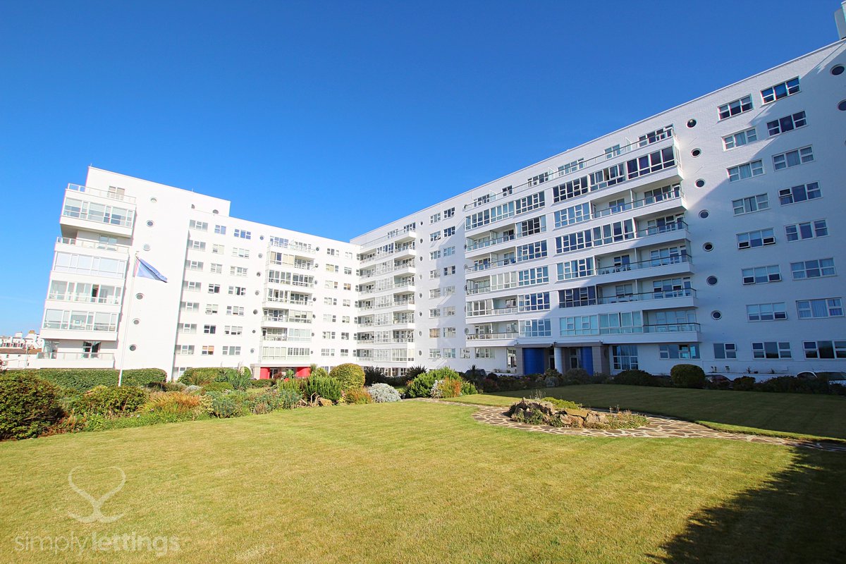 simplylett's tweet photo. #ToLet A 2 bed balcony #Flat in #KempTown #Brighton - £1,600PCM! VIDEO TOUR: https://t.co/M3jO1tnYJv PROPERTY DETAILS: https://t.co/49XJgJxSx6 Call 01273 729 000 to view! #Lettings #Property #SimplyLettings https://t.co/DoImPUTjLz