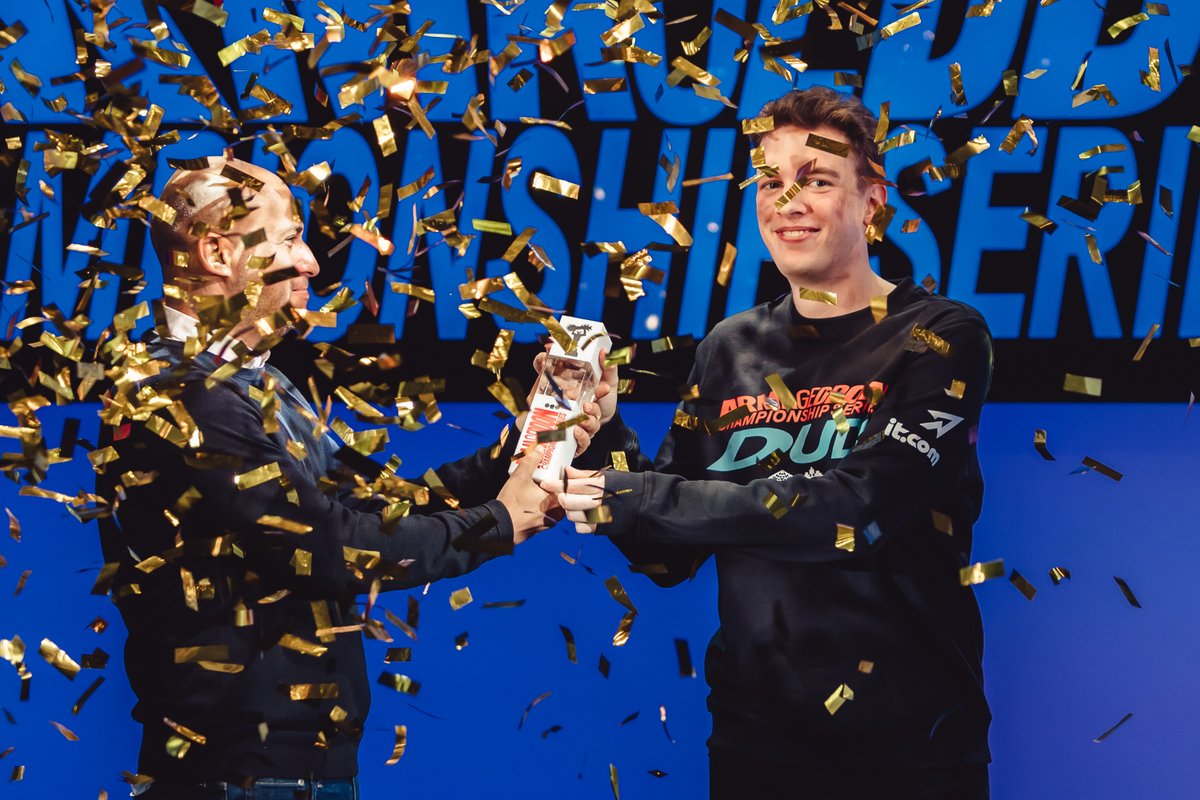 theworldchess's tweet photo. Moments of glory for the first #WorldChessArmageddon Champion, @GM_JKDuda 🎊 https://t.co/butI9517Dw