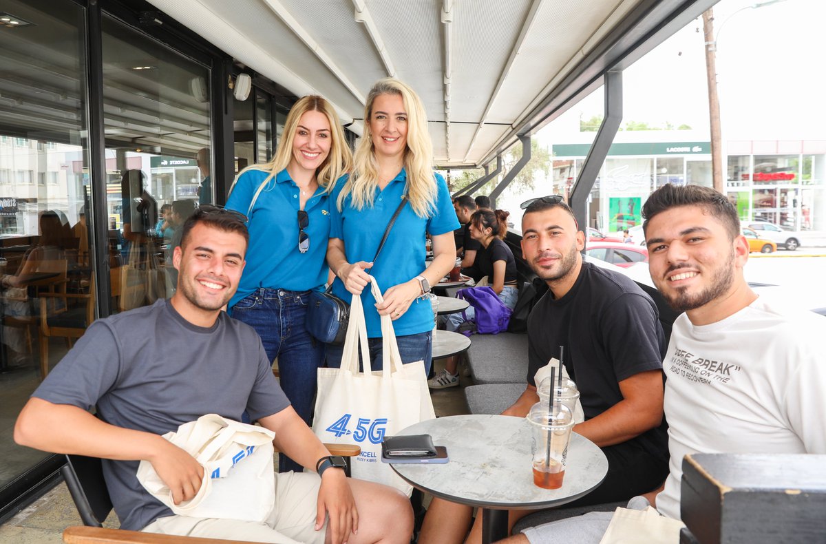 KKTCELL's tweet photo. Lefkoşa bölgesinde de daha güçlü bağlar için müşterilerimiz ile bir aradaydık. Müşterilerimizle buluşup 4.5G ile ilgili bire bir görüşmelerimizi gerçekleştirdiğimiz anlardan kareler… https://t.co/HYsfSomXXk