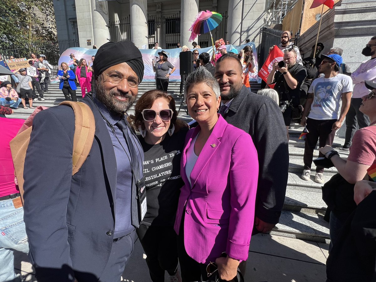 All students &amp; families deserve to know that they belong in every community across British Columbia. As the first-out women of colour to be elected in Canada, I will always stand with trans 🏳️‍⚧️ and queer 🏳️‍🌈 communities in our struggle for #Freedom &amp; #HumanRights