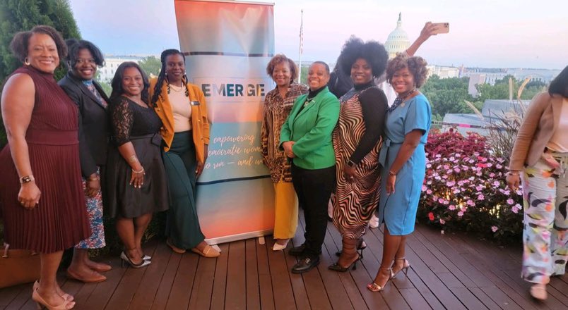 sb4da's tweet photo. Proud to be part of @EmergeAmerica #SeatedTogether and #LevelUp event last night. https://t.co/pT8gIpf3e1