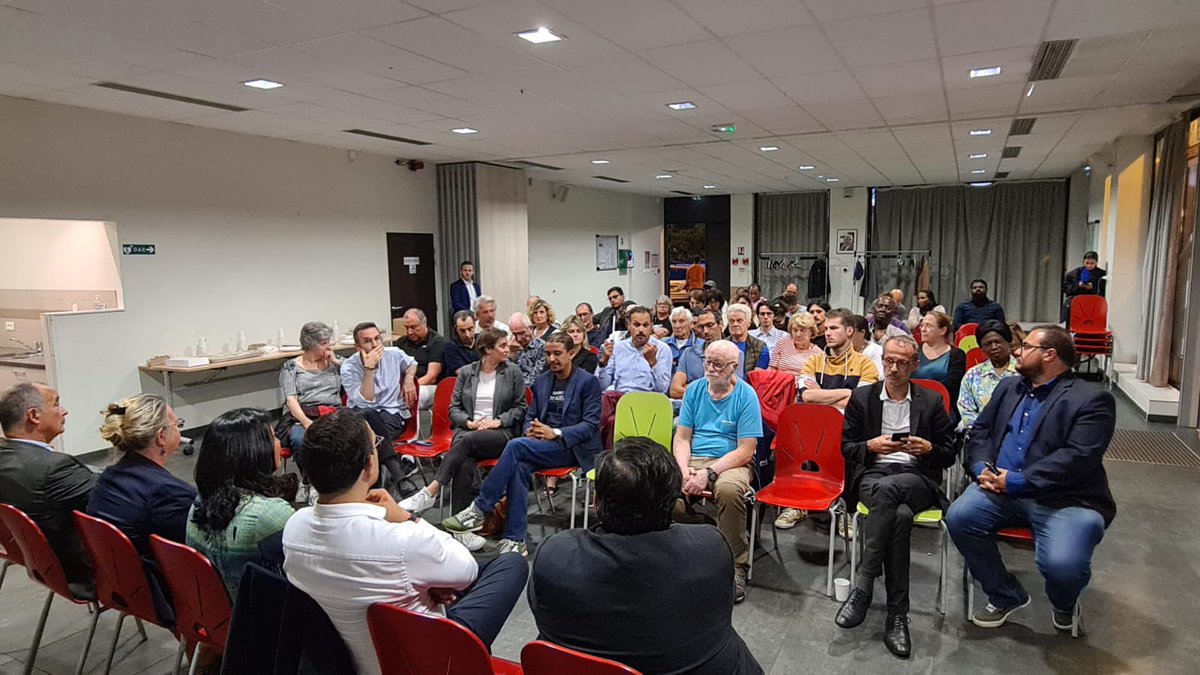 adel_ziane's tweet photo. Vous étiez nombreuses et nombreux ce soir pour notre dernière réunion publique à #noisylegrand chez @ConstantEmm @EricManfredi et @ferielg 

Des échanges nourris pour porter demain au Sénat les aspirations et les espoirs de la Seine-Saint-Denis et de nos habitant.e.s. https://t.co/ByvxJDmVOp