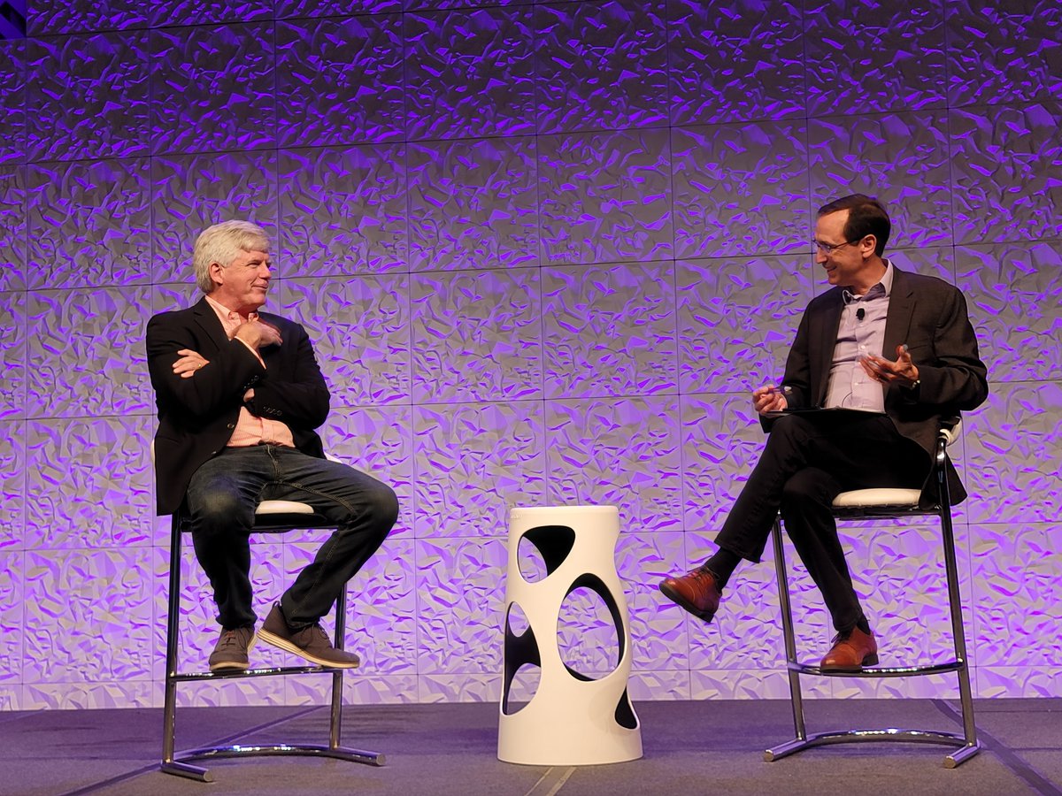 “I’m an advocate of using new technologies to change the way your business works … It’s incumbent upon all of us to learn how to use these technologies effectively and do not wait around.” - Tom Davenport

#SIAGigE #AI #DigitalTransformation #technology