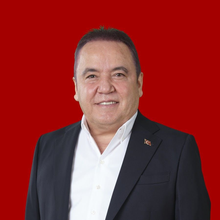 Büyükşehir’den üniversite öğrencilerine 8 bin TL eğitim desteği başladı! Hemen Başvur: antalyahakkinda.com/haber/16496039…