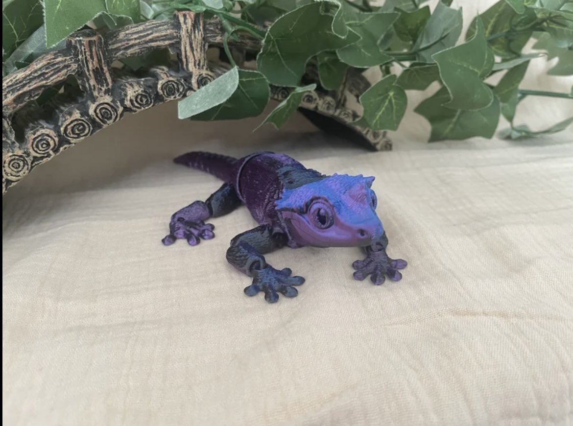 NimblePrinting's tweet photo. Crested Dragon Fidget Toy is the perfect companion for moments of relaxation, concentration, or just fun.

#NimblePrinting #NimbleBusiness #3DPrinting #3DPrint #3DPrinter #esty #madeintheuk 

Don’t forget to follow @NimblePrinting to see more! https://t.co/66b1tOKs7b https://t.co/NgiDQ1kHVf