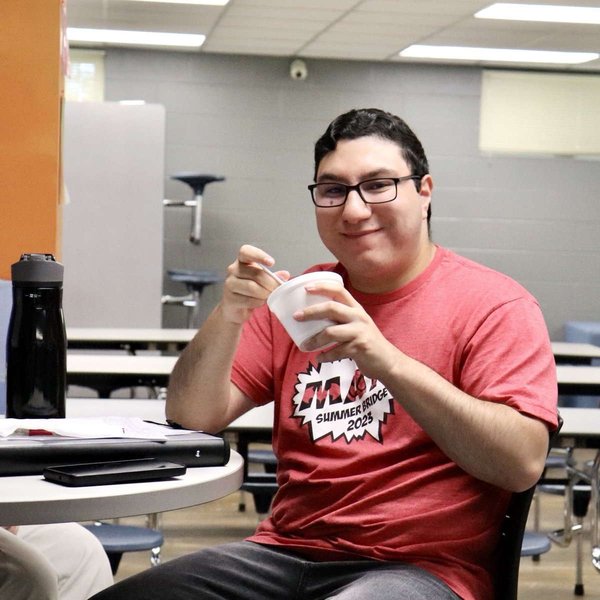 McDowellTechCC's tweet photo. Look who came to the SGA ICE CREAM SOCIAL!!!
Shoutout to everyone who joined in on the ice cream and goodies! ๐๐ฆ
#icecream #techstudents #mcdowelltech #studentlife #trekkers #learngrowdream https://t.co/Oqt5QqQyG6