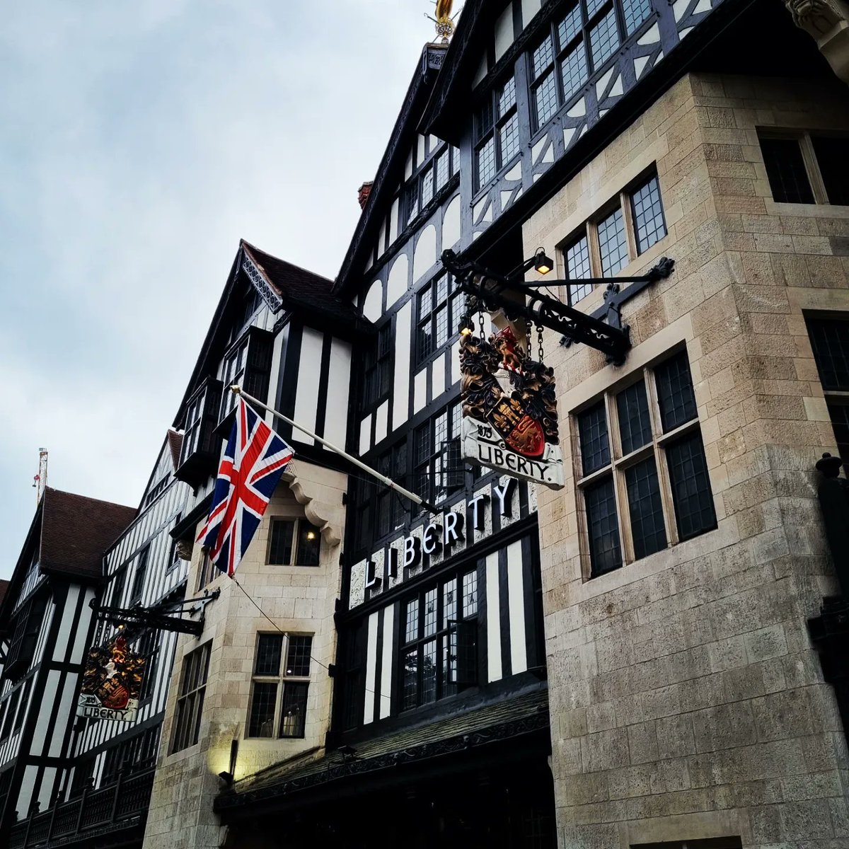 SandHighTex's tweet photo. We also visited Oxford Street and the most beautiful department store there is Liberty London, the Farm Rio installation was rather impressive https://t.co/0M8Isly1gT