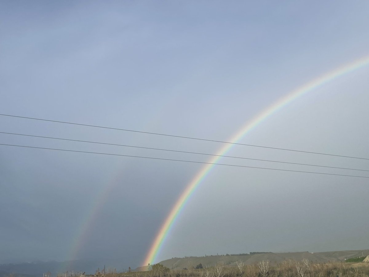 Jueves medio gris, lluvioso y con casi doble arcoíris #CentralOtago  #NZ #NewZealand