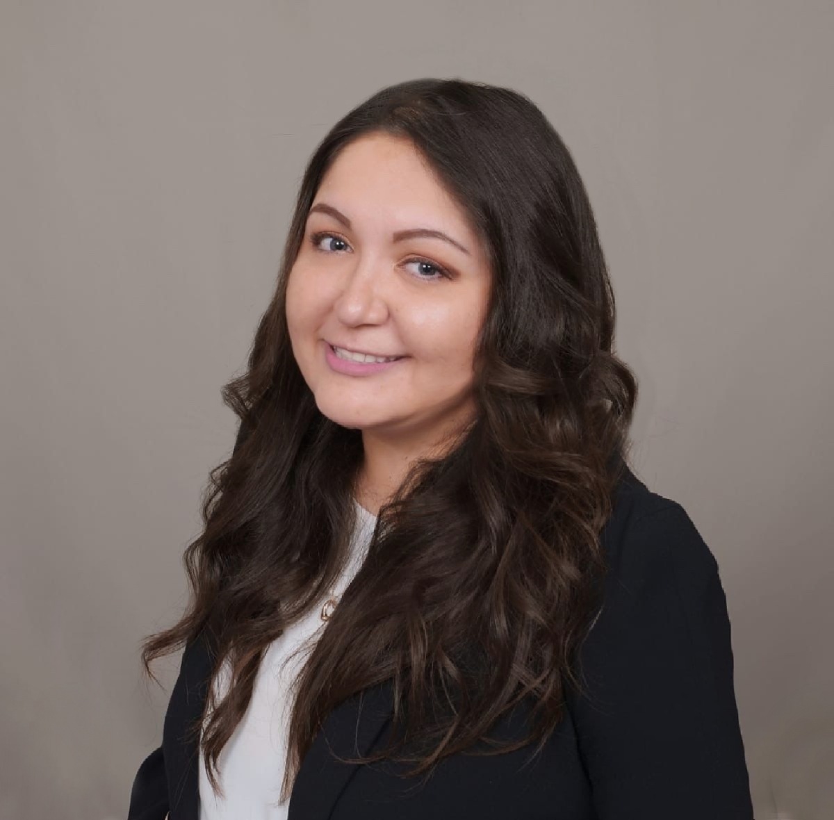SamiiLand's tweet photo. Hello #MedTwitter, I'm Samanta Landazuri, Ecuadorian 🇪🇨 IMG, applying to Family Medicine.

Advocate for reproductive and mental health services👩‍⚕️Also, a musician, fictional literature lover and foodie♡ Grateful for this new chapter and future oportunities. #Match2024 #ECFMG #IMG https://t.co/L7lKlVRAK1